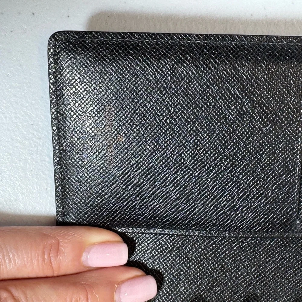 AUTHENTIC Louis Vuitton Black Epi Leather Organizer